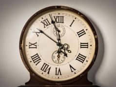 Pourquoi le chiffre romain 4 est-il écrit IIII sur les horloges ? Pourquoi le chiffre romain 4 est-il écrit IIII sur les horloges ?