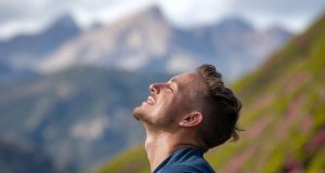 Les bienfaits de la montagne sur la santé mentale : découvrez pourquoi elle vous fait du bien Les bienfaits de la montagne sur la santé mentale : découvrez pourquoi elle vous fait du bien