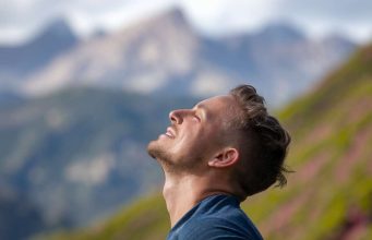 Les bienfaits de la montagne sur la santé mentale : découvrez pourquoi elle vous fait du bien Les bienfaits de la montagne sur la santé mentale : découvrez pourquoi elle vous fait du bien